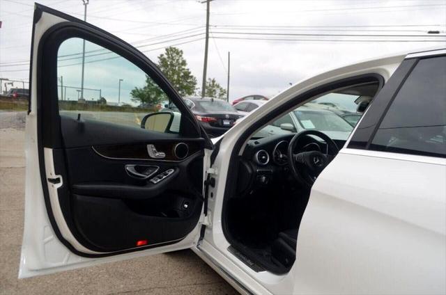 2015 Mercedes-Benz C-CLASS C 300 C 300 Sedan 4D