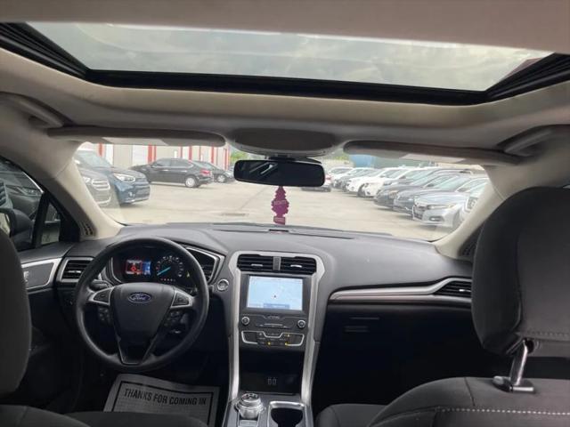 2020 Ford Fusion SE