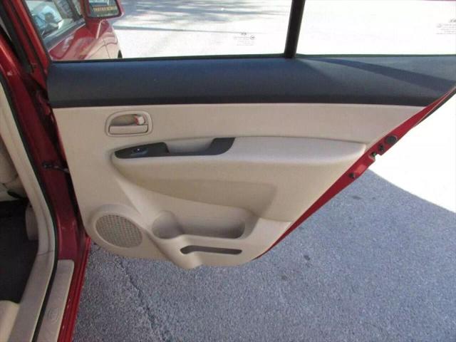 2007 Kia Rondo LX