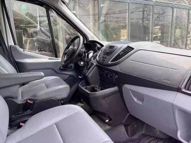 2015 Ford Transit Medium Roof w/Sliding Side Door w/RWB Van 3D