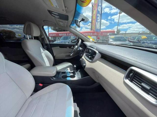 2016 Kia Sorento 2.4L LX