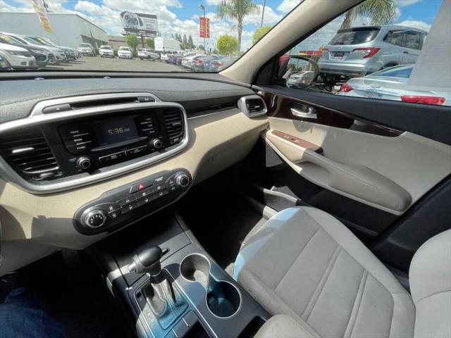 2016 Kia Sorento 2.4L LX