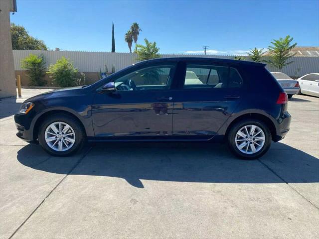 2017 Volkswagen Golf TSI S 4-Door