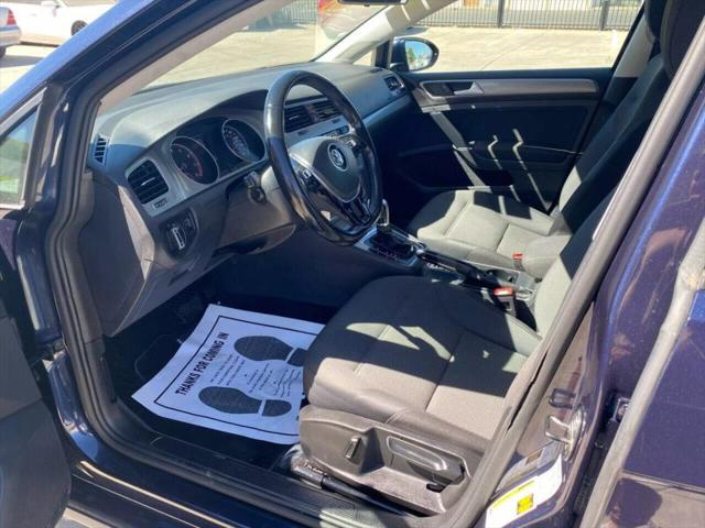 2017 Volkswagen Golf TSI S 4-Door