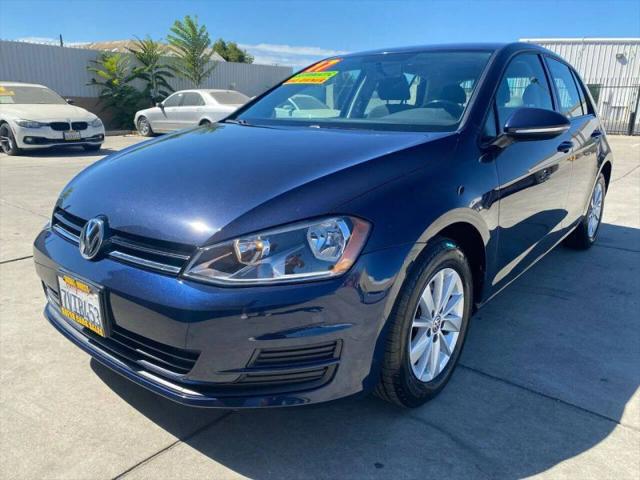 2017 Volkswagen Golf TSI S 4-Door