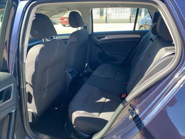 2017 Volkswagen Golf TSI S 4-Door
