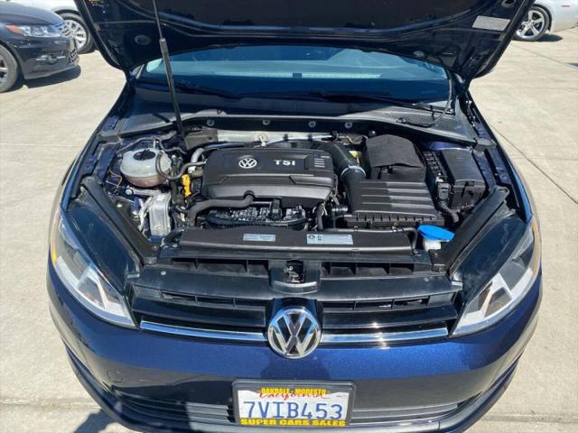 2017 Volkswagen Golf TSI S 4-Door