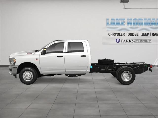 2024 RAM Ram 3500 Chassis Cab RAM 3500 TRADESMAN CREW CAB CHASSIS 4X4 60 CA