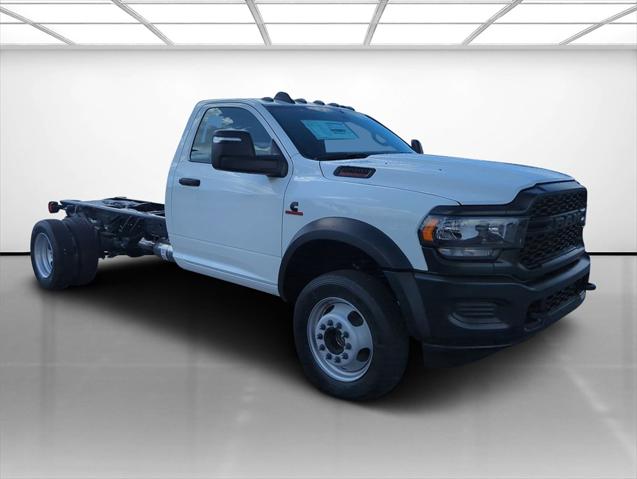 2024 RAM Ram 5500 Chassis Cab RAM 5500 TRADESMAN CHASSIS REGULAR CAB 4X2 84 CA