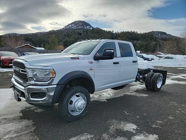 2024 RAM Ram 5500 Chassis Cab RAM 5500 TRADESMAN CHASSIS CREW CAB 4X4 60 CA
