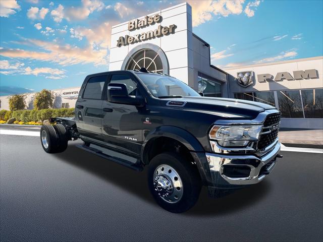 2024 RAM Ram 4500 Chassis Cab RAM 4500 SLT CHASSIS CREW CAB 4X4 60 CA