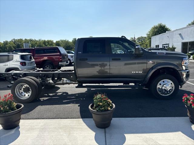 2024 RAM Ram 4500 Chassis Cab RAM 4500 SLT CHASSIS CREW CAB 4X4 60 CA
