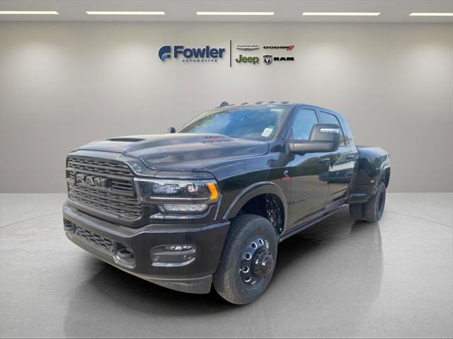 2024 RAM Ram 3500 RAM 3500 LIMITED MEGA CAB 4X4 64 BOX