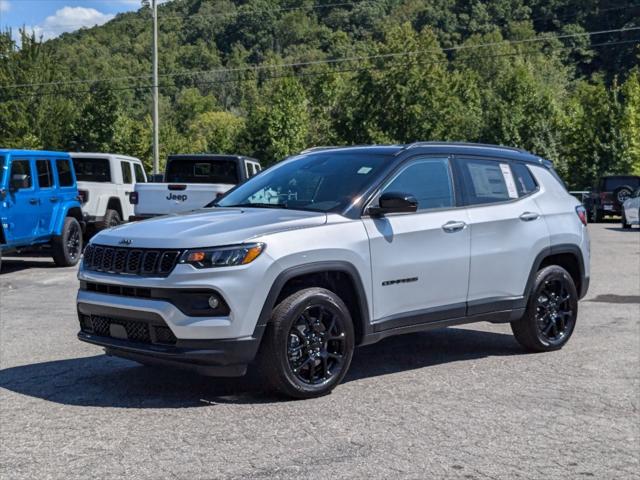 2024 Jeep Compass COMPASS LATITUDE 4X4