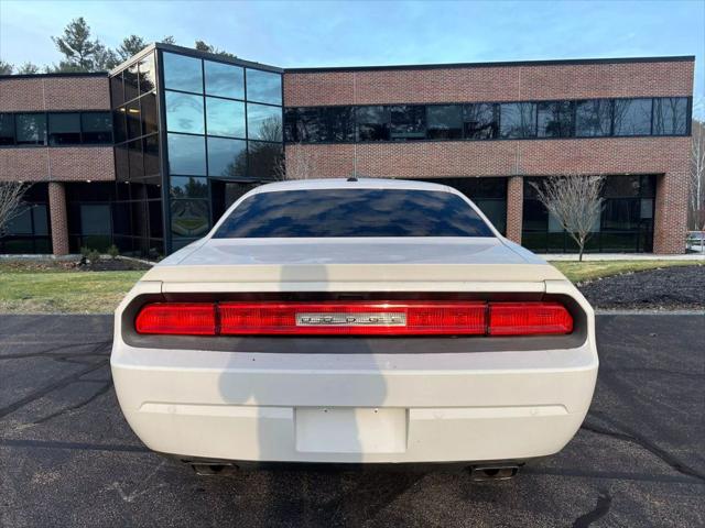 2013 Dodge Challenger R/T Plus