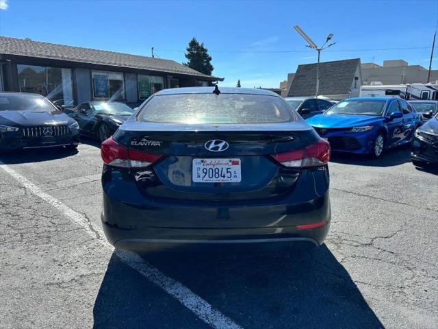 2014 Hyundai Elantra SE