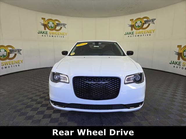2023 Chrysler 300 Touring