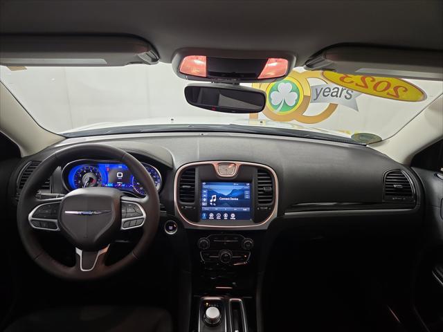 2023 Chrysler 300 Touring