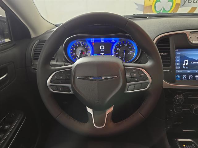 2023 Chrysler 300 Touring