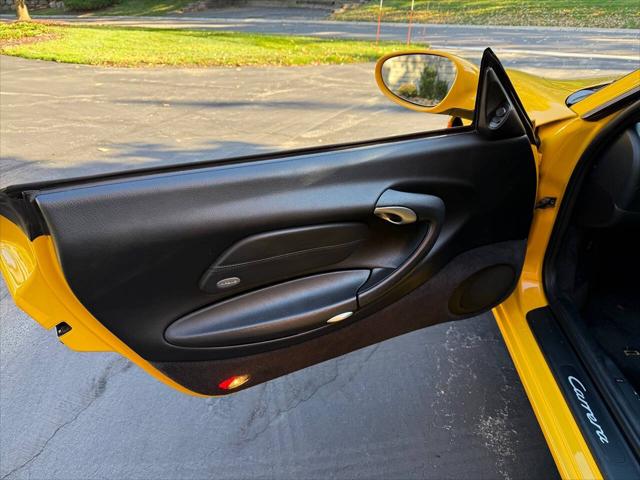 2001 Porsche 911 Carrera