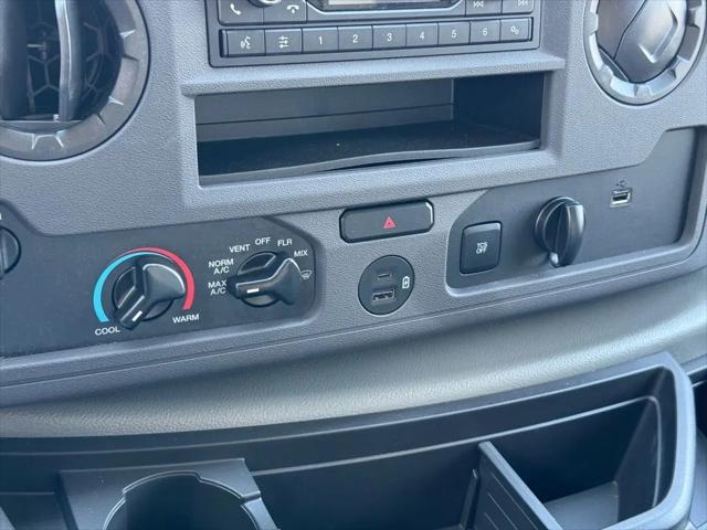 2025 Ford E-350 Cutaway E-Series Cutaway