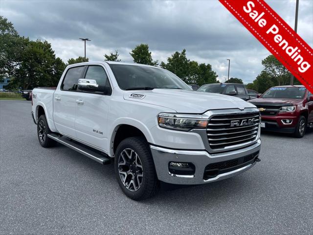 2025 RAM Ram 1500 RAM 1500 LARAMIE CREW CAB 4X4 57 BOX