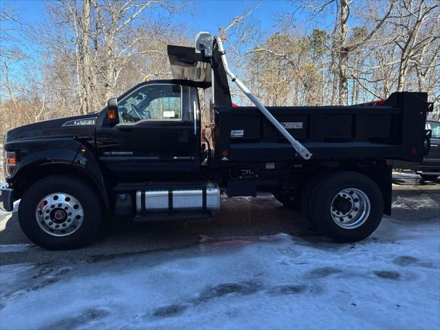 2025 Ford F-750 SUPER DUTY