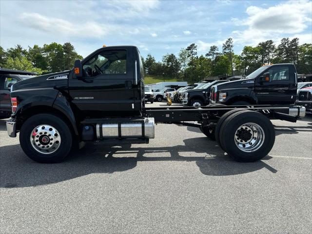 2025 Ford F-750 SUPER DUTY