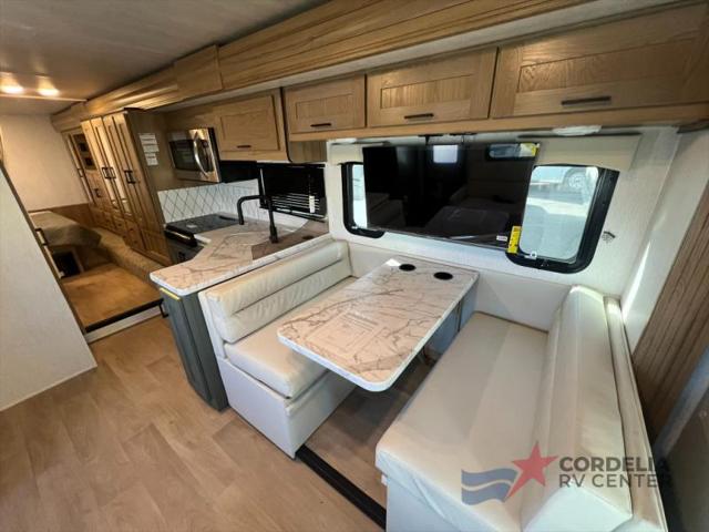 2025 Ford E-450 Cutaway Unknown