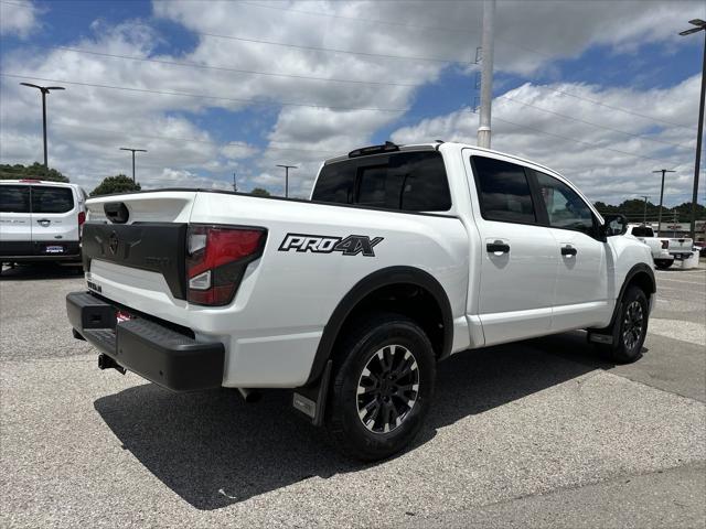 2023 Nissan TITAN Crew Cab PRO-4X 4x4