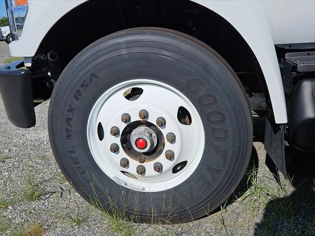 2025 Ford F-750 Base