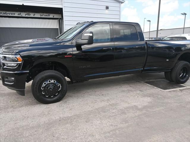 2024 RAM Ram 3500 RAM 3500 LARAMIE CREW CAB 4X4 8 BOX