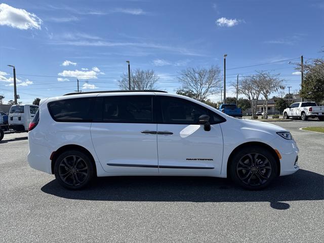 2024 Chrysler Pacifica PACIFICA TOURING L AWD