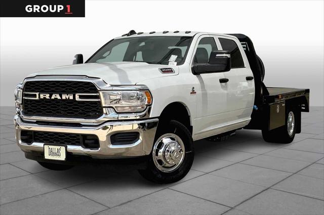 2024 RAM Ram 3500 Chassis Cab RAM 3500 TRADESMAN CREW CAB CHASSIS 4X4 60 CA