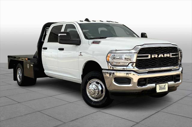 2024 RAM Ram 3500 Chassis Cab RAM 3500 TRADESMAN CREW CAB CHASSIS 4X4 60 CA