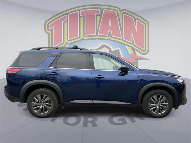 2023 Nissan Pathfinder SV 4WD [1]