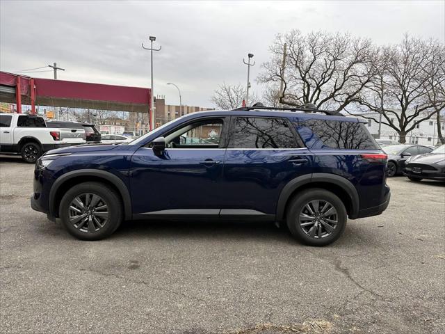 2023 Nissan Pathfinder SV 4WD [8]