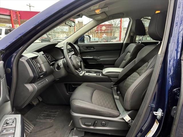 2023 Nissan Pathfinder SV 4WD [15]