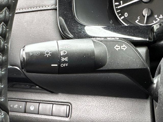 2023 Nissan Pathfinder SV 4WD [34]