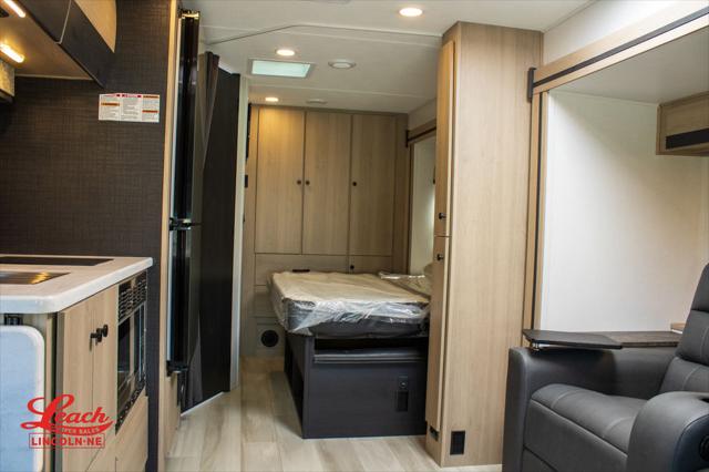 2025 Mercedes-Benz Sprinter 3500XD Chassis Standard Roof 4-Cyl Diesel HO
