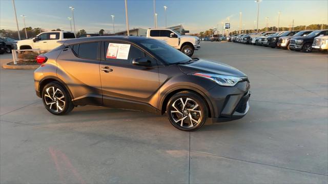 2022 Toyota C-HR XLE