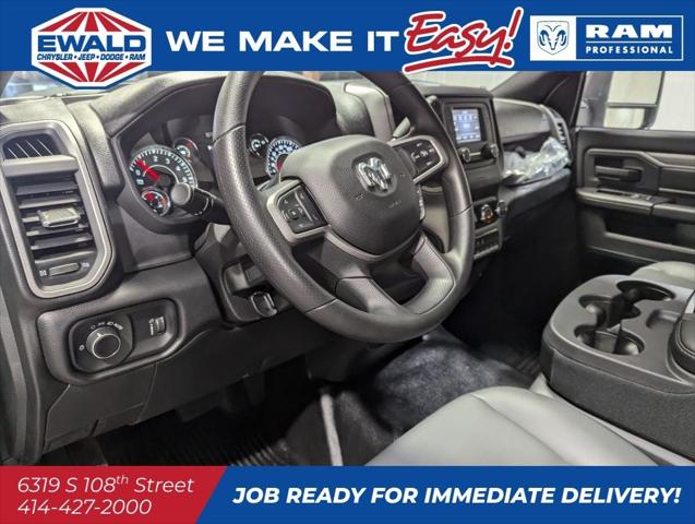 2024 RAM Ram 3500 Chassis Cab RAM 3500 TRADESMAN CHASSIS REGULAR CAB 4X4 60 CA