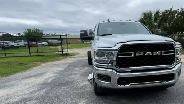 2024 RAM Ram 3500 Chassis Cab RAM 3500 SLT CREW CAB CHASSIS 4X4 60 CA