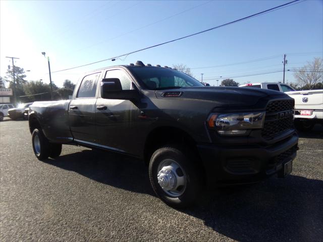 2024 RAM Ram 3500 RAM 3500 TRADESMAN CREW CAB 4X4 8 BOX