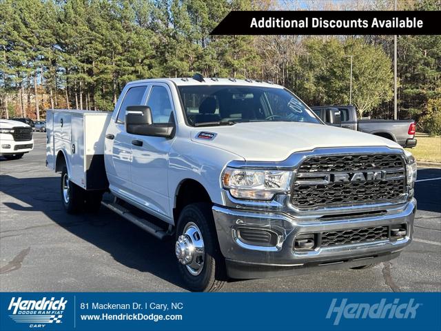 2024 RAM Ram 3500 Chassis Cab RAM 3500 TRADESMAN CREW CAB CHASSIS 4X4 60 CA