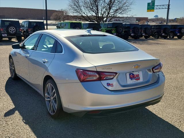 2022 Chevrolet Malibu FWD LT