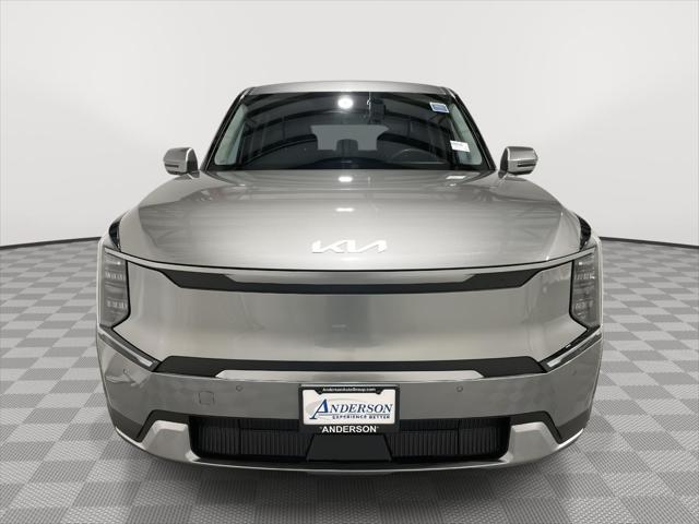 2024 Kia EV9 Light Short Range
