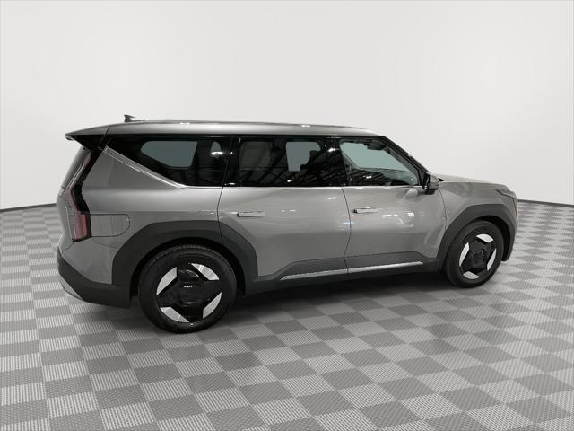 2024 Kia EV9 Light Short Range