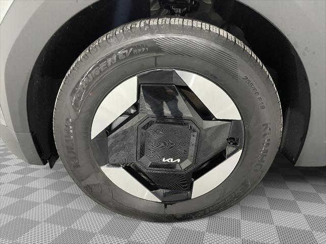 2024 Kia EV9 Light Short Range