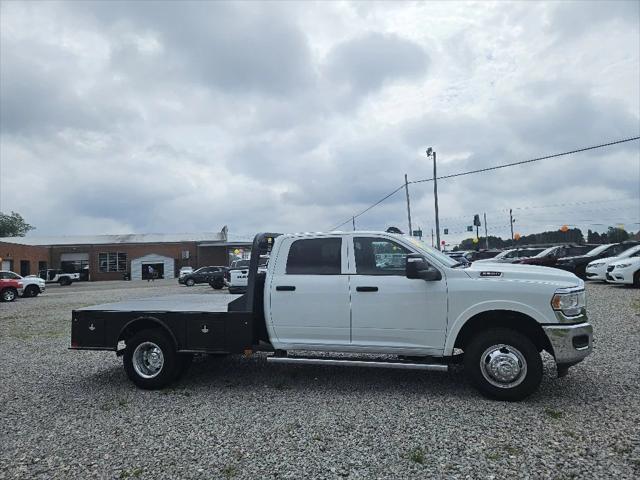 2024 RAM Ram 3500 Chassis Cab RAM 3500 TRADESMAN CREW CAB CHASSIS 4X4 60 CA